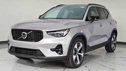 2026 Volvo XC40 B5 Plus