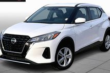 2023 Nissan Kicks S