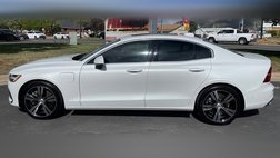 2022 Volvo S60 Recharge T8 Inscription