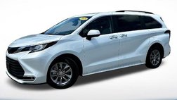 2023 Toyota Sienna XLE