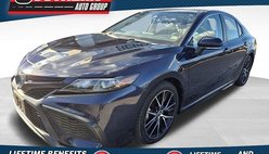 2022 Toyota Camry Hybrid SE