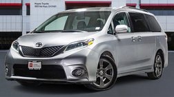 2017 Toyota Sienna SE 8-Passenger