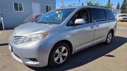 2016 Toyota Sienna LE