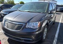 2015 Chrysler Town and Country Touring