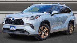 2023 Toyota Highlander Hybrid Bronze Edition