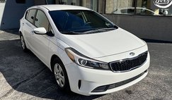 2018 Kia Forte5 LX