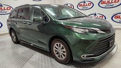 2023 Toyota Sienna XLE
