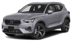 2023 Volvo XC40 B5 Plus Dark Theme
