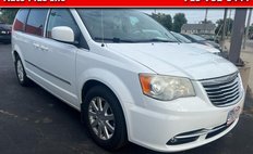 2013 Chrysler Town and Country Touring