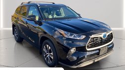 2023 Toyota Highlander Hybrid Bronze Edition