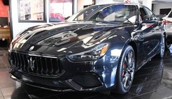 2022 Maserati Ghibli Modena Q4