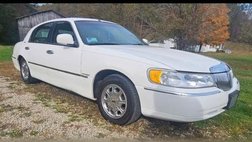 1999 Lincoln Town Car Signature