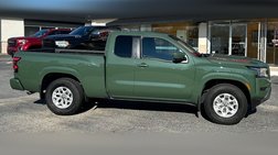 2024 Nissan Frontier SV