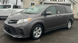 2018 Toyota Sienna LE 8-Passenger