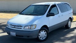 1999 Toyota Sienna CE