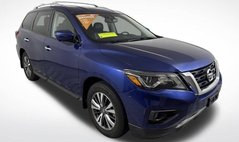 2017 Nissan Pathfinder SL