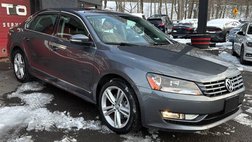 2014 Volkswagen Passat 3.6L V6 SEL Premium