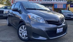 2013 Toyota Yaris LE