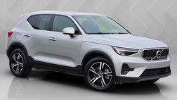 2025 Volvo XC40 B5 Core Bright Theme