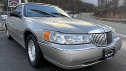 2001 Lincoln Town Car Executive