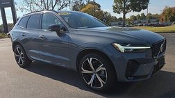 2023 Volvo XC60 B6 Ultimate Dark Theme