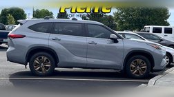 2023 Toyota Highlander Hybrid Bronze Edition