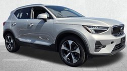 2025 Volvo XC40 B5 Plus Bright Theme