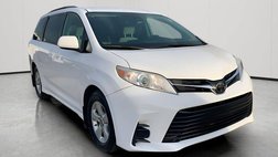 2020 Toyota Sienna LE