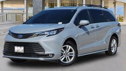 2022 Toyota Sienna Woodland Edition