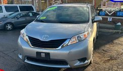 2011 Toyota Sienna LE 7-Passenger