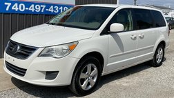 2010 Volkswagen Routan SE