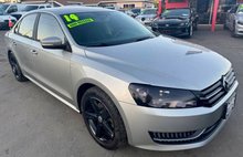 2014 Volkswagen Passat 1.8T Wolfsburg Edition