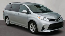 2019 Toyota Sienna LE