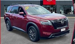 2023 Nissan Pathfinder SV