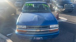 2000 Chevrolet S-10 Base