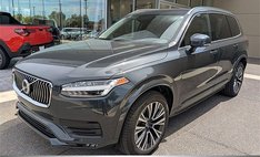 2021 Volvo XC90 T6 Momentum 6-Passenger