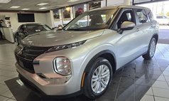 2024 Mitsubishi Outlander ES