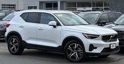 2025 Volvo XC40 B5 Core Bright Theme