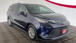 2023 Toyota Sienna XLE
