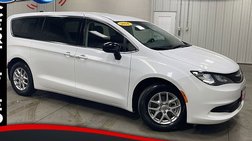 2024 Chrysler Voyager LX