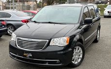2015 Chrysler Town and Country Touring