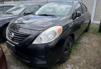 2013 Nissan Versa 1.6 S