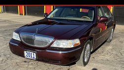 2011 Lincoln Town Car Signature Limited