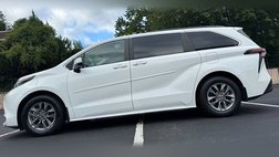 2022 Toyota Sienna LE 8-Passenger