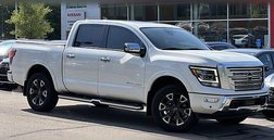 2024 Nissan Titan Platinum Reserve