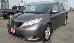 2017 Toyota Sienna LE 8-Passenger