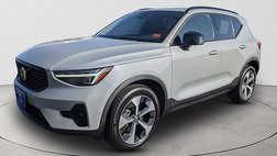 2026 Volvo XC40 B5 Plus