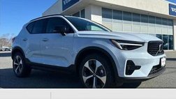 2026 Volvo XC40 B5 Plus