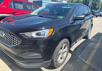 2023 Ford Edge SE