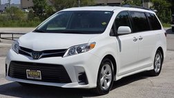 2019 Toyota Sienna LE